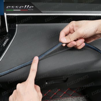 Profilo interno adesivo in Similpelle con Cuciture BLU per interni Auto