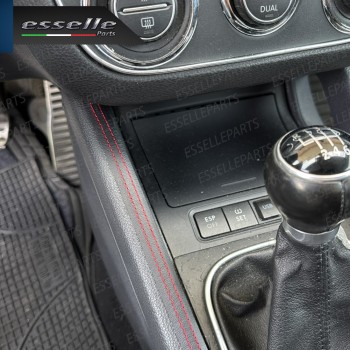 Profilo interno adesivo in Similpelle con Cuciture ROSSE per interni Auto Profilo interno adesivo in Similpelle con Cuciture ROSSE per interni Auto