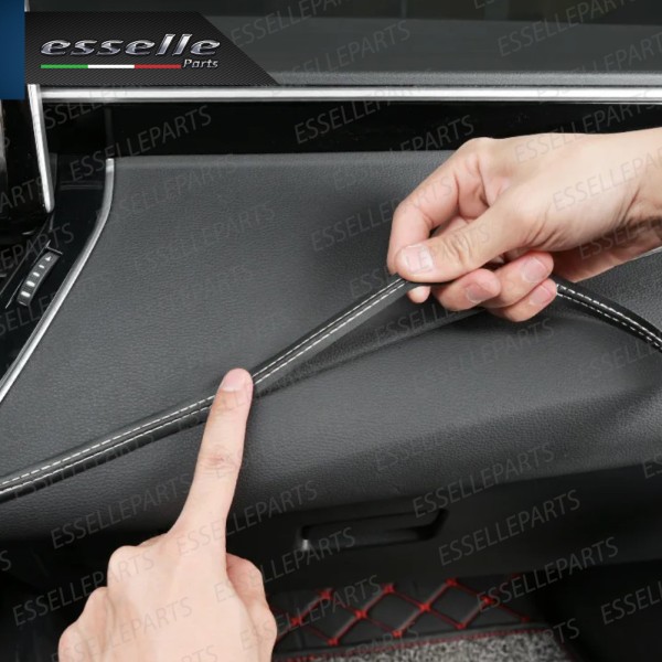 Profilo interno adesivo in Similpelle con Cuciture BIANCHE per interni Auto