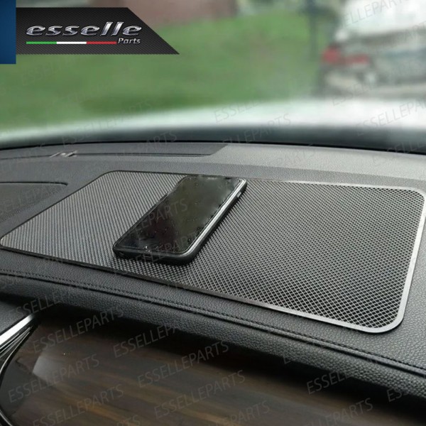 Tappetino Portaoggetti per cruscotto Antiscivolo in Silicone 19 X 12 CM