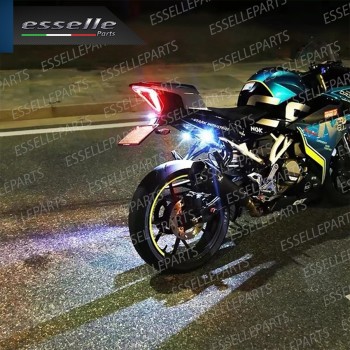 Coppia Placchette Led Rgb Multicolor Luce Fissa o Strobo Per Esterno Moto Scooter Coppia Placchette Led Rgb Multicolor Luce Fissa o Strobo Per Esterno Moto Scooter