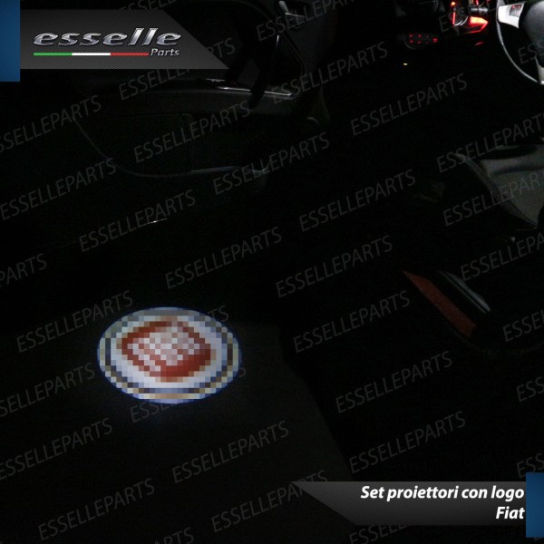 Coppia placchette LED con logo FIAT PER FIAT 500L
