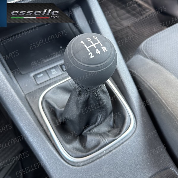 COVER POMELLO IN SILICONE NERO OPACO ERGONOMICO PER CAMBIO 5 MARCE