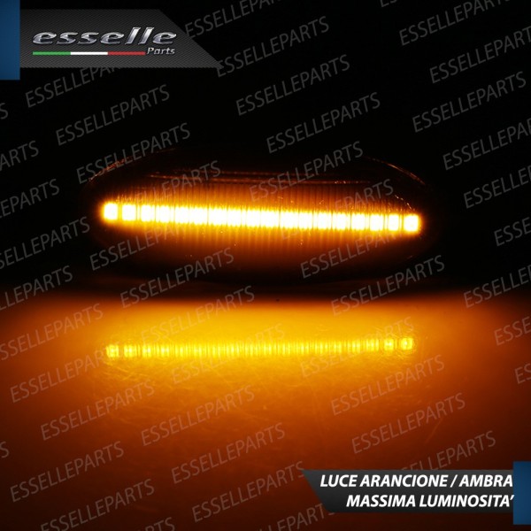 PLACCHETTE LATERALI A 18 LED PER FRECCE SPECIFICHE PER NISSAN JUKE