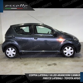 PLACCHETTE LATERALI A 18 LED PER FRECCE SPECIFICHE PER TOYOTA AYGO I