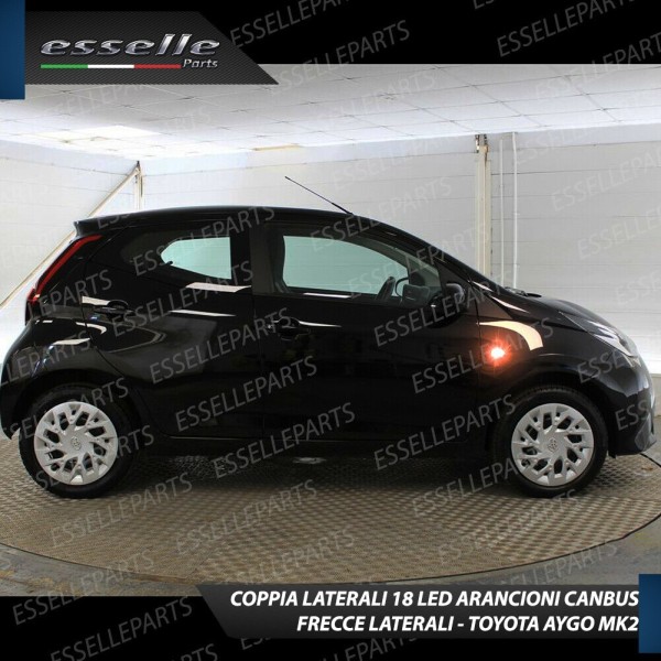 PLACCHETTE LATERALI A 18 LED PER FRECCE SPECIFICHE PER TOYOTA AYGO II