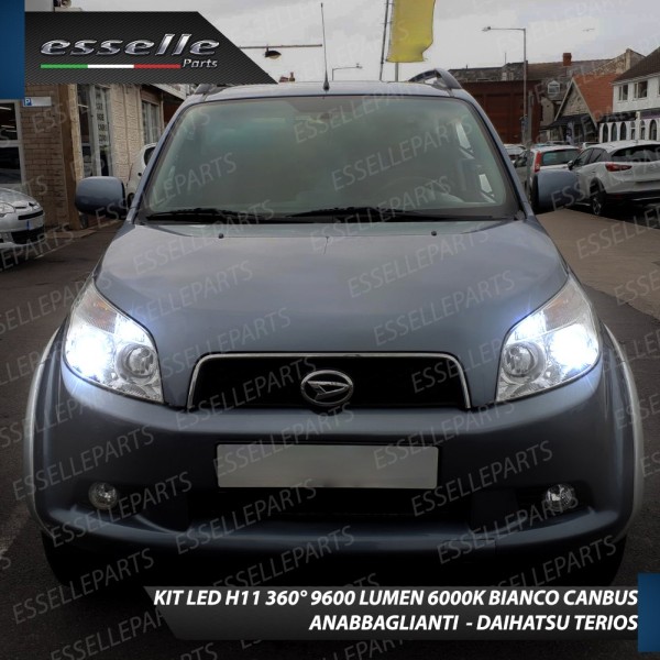 Conversione Fari Full LED 6000K bianco DAIHATSU TERIOS 2 con Fari Lenticolari