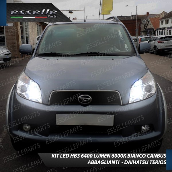 Conversione Fari Full LED 6000K bianco DAIHATSU TERIOS 2 con Fari Lenticolari