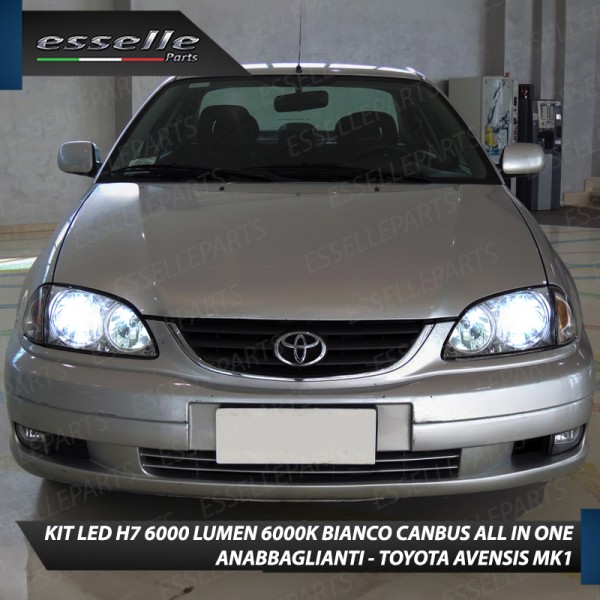 Conversione Fari Full LED per TOYOTA AVENSIS MK1