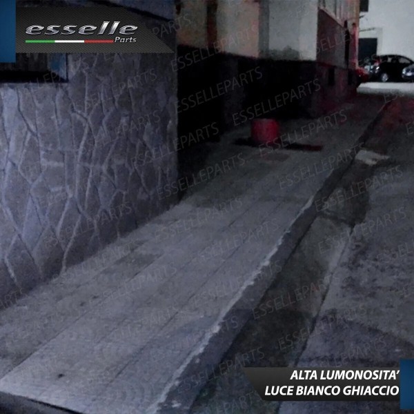 Coppia Lampade Retromarcia 24 Led T15 W16W Canbus Opel Insignia B