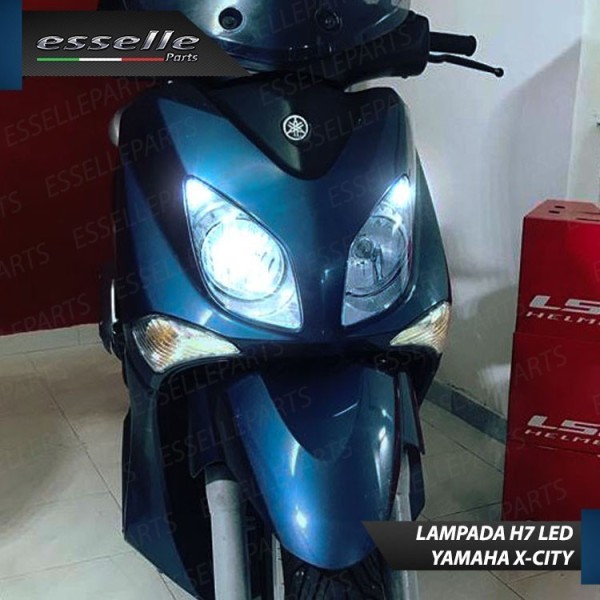 Conversione Fari Full LED per Yamaha X-City 250 dal 2006 al 2016 6000 Lumen 6000K bianco