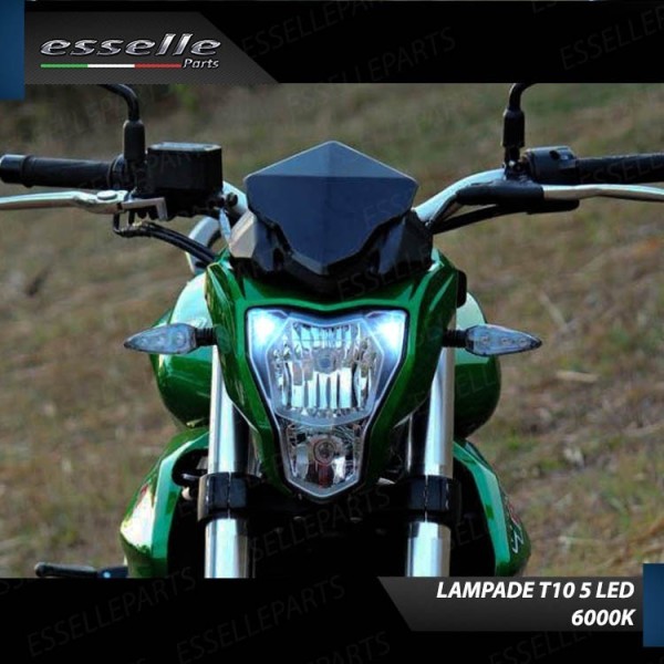 Conversione Fari Full LED per Benelli BN 302 dal 2017 al 2019 6000 Lumen 6000K bianco