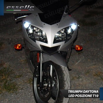 Conversione full LED Triumph Daytona 600 650