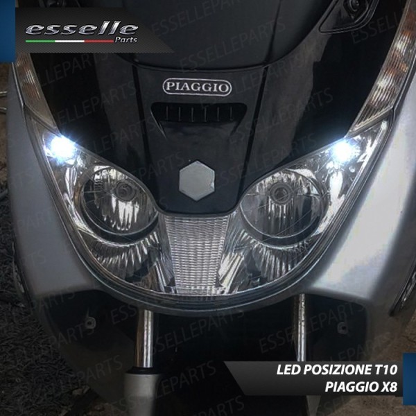 Conversione Fari Full LED per Piaggio X8 200 dal 2004 al 2006 6000 Lumen 6000K bianco