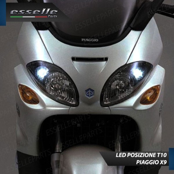 Conversione Completa Fari Full LED per Piaggio X9 500 Evolution 6000 Lumen 6000K