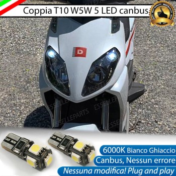 Coppia Luci Di Posizione 5 LED T10 W5W per Derbi Variant 125 2010-2017