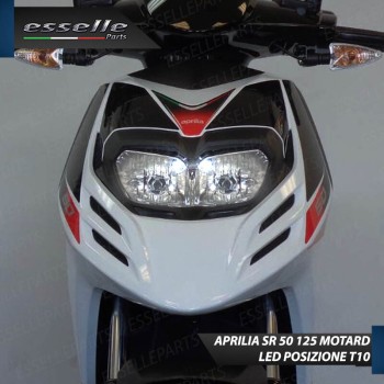 Coppia Luci Di Posizione 5 LED T10 per Aprilia SR 50 2012-2017 Motard