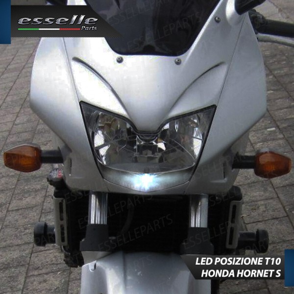 Lampada Luce Di Posizione 5 LED T10 W5W per Honda Hornet 600 1999-2001