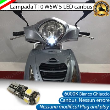 Lampada Luce Di Posizione 5 LED T10 W5W per Honda PS i 150 2006-2012