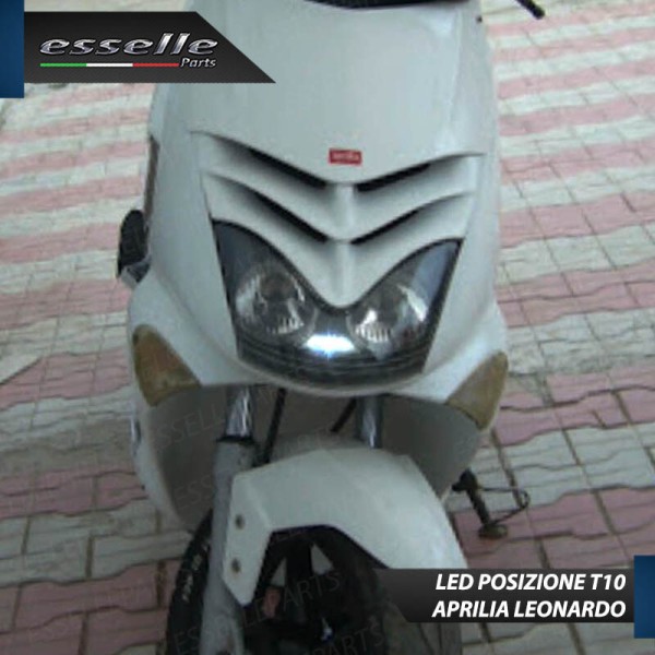 Lampada Luce Di Posizione 5 LED T10 per Aprilia Leonardo 125 2001-2006