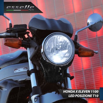 Lampada Luce Di Posizione 5 LED T10 per Honda X Eleven 1100 1999-2001
