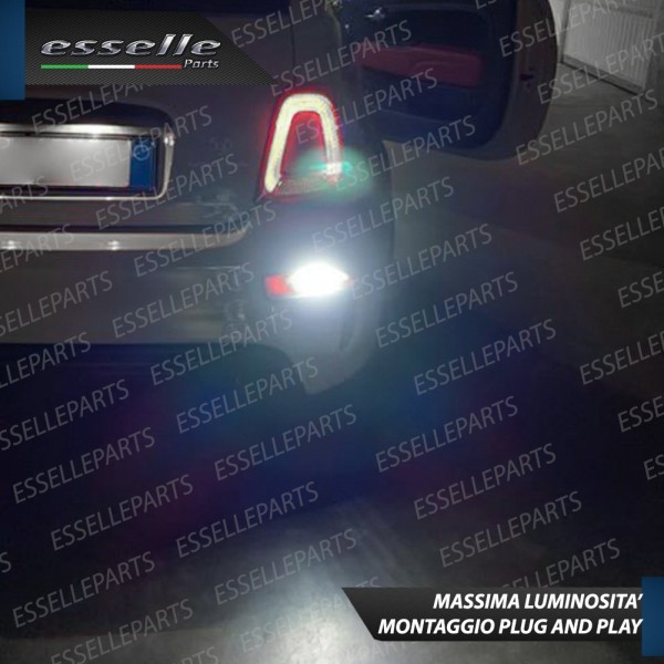 Lampada LED Retromarcia T15 13 LED Canbus 6000K con lente Abarth 500 595 695 Restyling