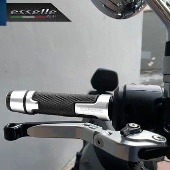 Manopole Manubrio Moto Scooter Argento Antiscivolo Con Contrappesi per Honda Manopole Manubrio Moto Scooter Argento Antiscivolo Con Contrappesi per Honda