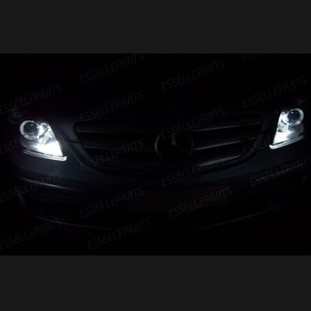 2 Luci LED Vano Piedi Per MERCEDES CLASSE B W245  Plafoniere LED Luci  Abitacolo Bianche POTENTI CANbus