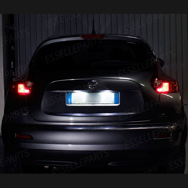 Coppia Luci Targa T10 W5W 9 LED canbus 6000K Bianco per Nissan Juke Dal 2014