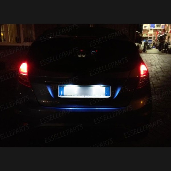 Kit LED Interni + Targa 6000K bianco ghiaccio Ford Fiesta MK6 RESTYLING 3 porte