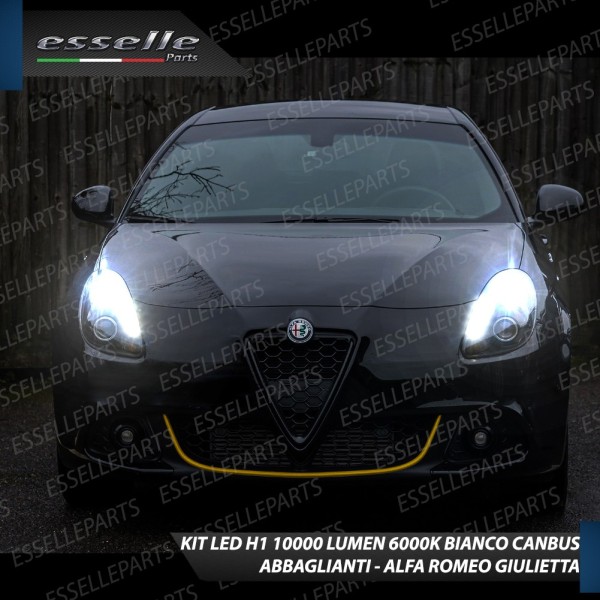 Kit Full LED Abbaglianti H1 10000 Lumen 6000K Alfa Romeo Giulietta Fino al 2013