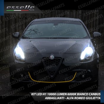 Kit Full LED Abbaglianti H1 10000 Lumen 6000K Alfa Romeo Giulietta Dal 2014