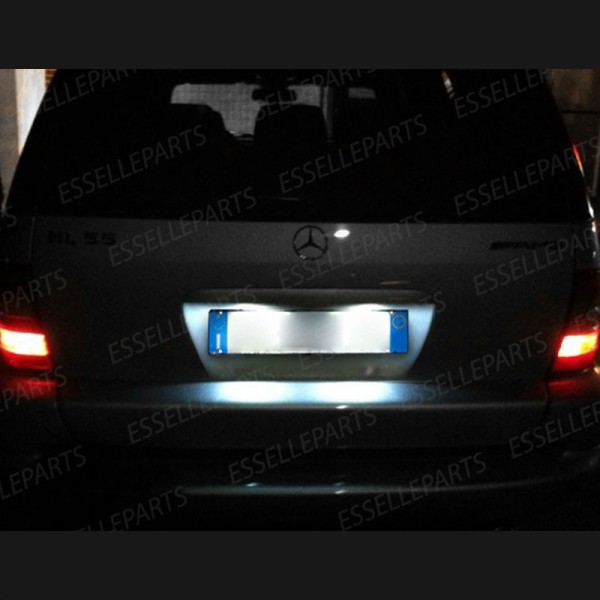 Coppia lampade siluro 3 LED Luci Targa Canbus 6000K Mercedes ML W163 Dal 09-2000