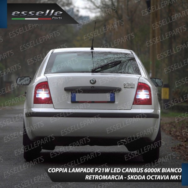 Luci Retromarcia 15 LED SKODA OCTAVIA I CON LENTE FRONTALE