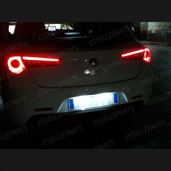 Coppia Luci Targa T10 W5W 9 LED canbus 6000K Bianco per Alfa Romeo Giulietta Dal 2014