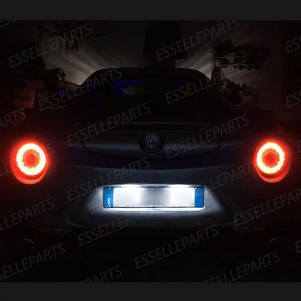Coppia Luci Targa 5 LED Per Alfa Romeo 4C Canbus 6000K Bianco Ghiaccio