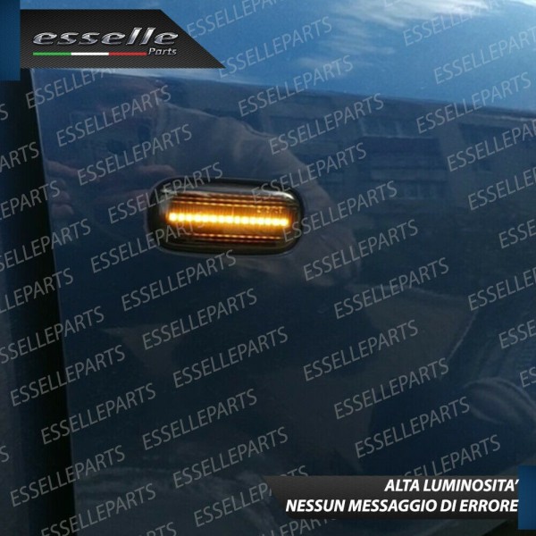 PLACCHETTE LATERALI NERE A 30 LED PER FRECCE SPECIFICHE PER AUDI A6 C6