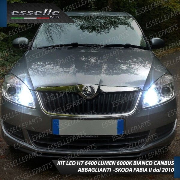 Conversione Fari Full LED 6000K bianco SKODA FABIA 2 con fari lenticolari