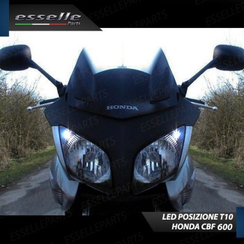 Luci posizione T10 5 LED Canbus Honda CBF 600 2007-2012 S Luci posizione T10 5 LED Canbus Honda CBF 600 2007-2012 S