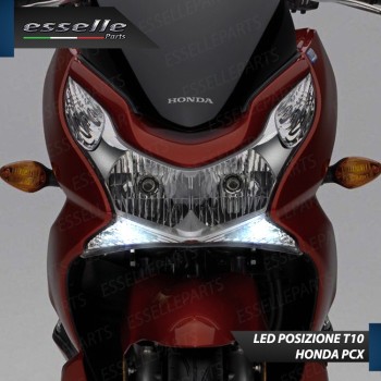 Luci posizione T10 5 LED Canbus Honda PCX 150 2014-2017 Luci posizione T10 5 LED Canbus Honda PCX 150 2014-2017