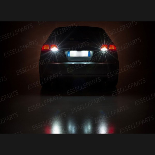 Coppia Lampade LED Retromarcia Da 13 LED Canbus 6000K Audi A3 8P Sportback
