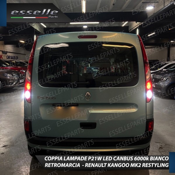 Coppia Lampade 15 LED Retromarcia Canbus 6000K con lente Renault Kangoo 2 Restyling