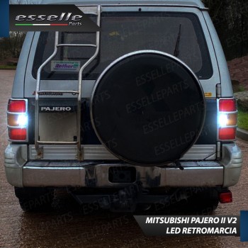 Luci Retromarcia 15 LED MITSUBISHI PAJERO II CON LENTE FRONTALE Luci Retromarcia 15 LED MITSUBISHI PAJERO II CON LENTE FRONTALE
