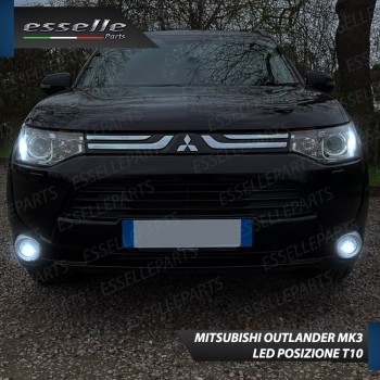 Coppia Lampade T10 W5W LED canbus con lente frontale per luci di posizione per MITSUBISHI OUTLANDER III Coppia Lampade T10 W5W LED canbus con lente frontale per luci di posizione per MITSUBISHI OUTLANDER III