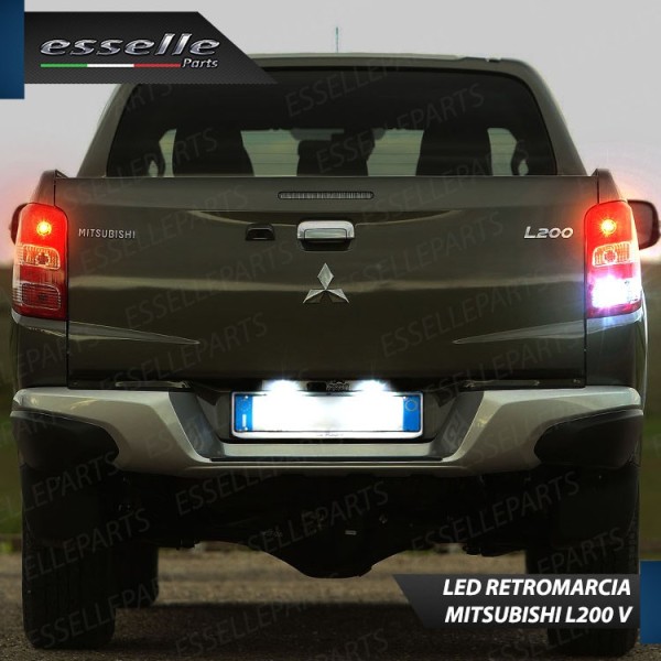 Luce Retromarcia 15 LED Mitsubishi L200 V CON LENTE FRONTALE