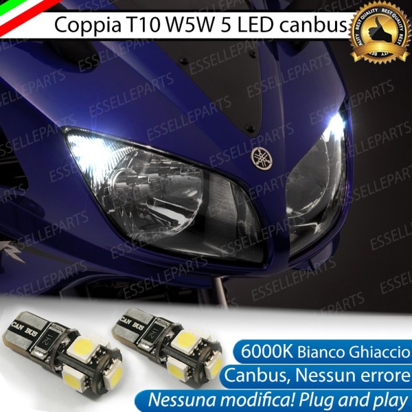 Luci posizione T10 5 LED Canbus per YAMAHA FZS 600 2003-2004 Fazer