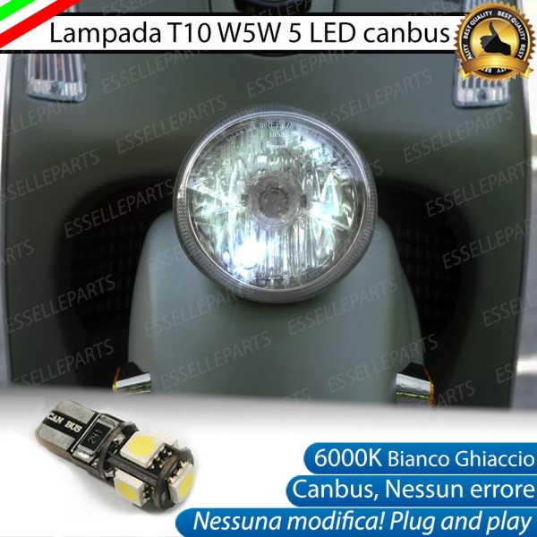Luce posizione T10 5 LED Canbus per VESPA Sei Giorni 300 2019 Hpe