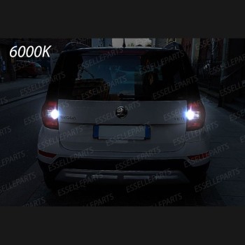 Coppia Lampade 15 LED Retromarcia Canbus 6000K con lente Skoda Yeti Pre-Restyling