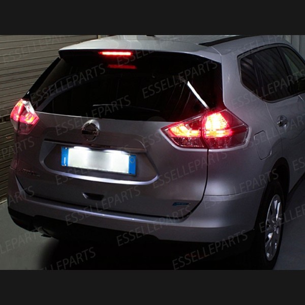Kit LED interni + LED Targa 6000K Canbus Nissan X-Trail MK3 con Tetto Panoramico