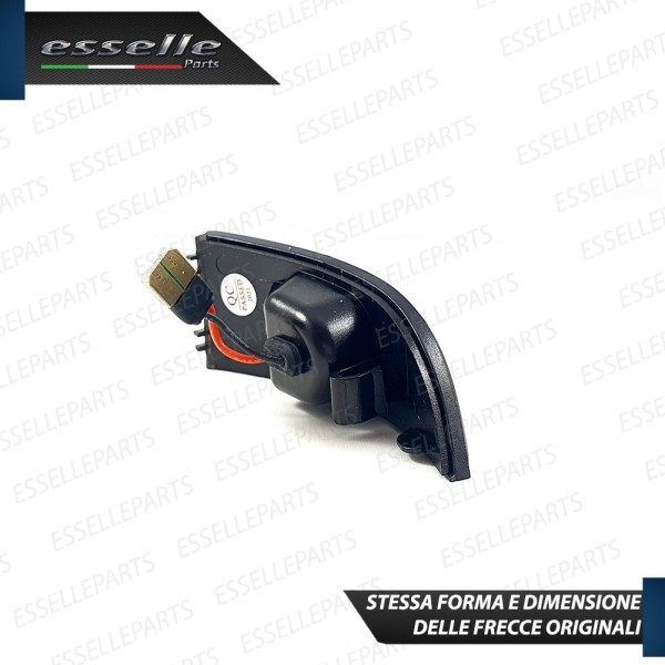 Placchette Dinamiche Nere fumè Laterali per frecce specifiche per RENAULT LAGUNA III